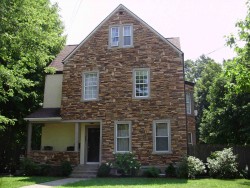 498 Watertown St, Newton, MA 02460-1434