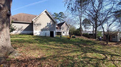 404 Milky Way, Stockbridge GA 30281-5901 exterior