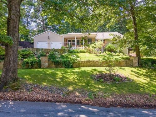 181 Floral St, Shrewsbury MA  01545-3246 exterior