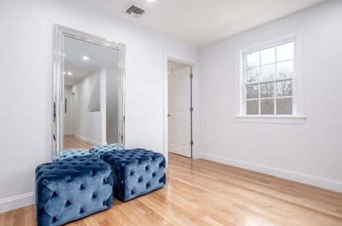 137 Wall St, East Bridgewater MA 02324-1519 exterior