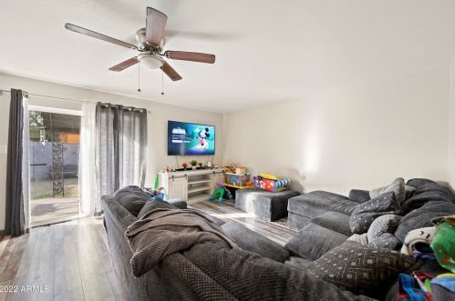 3132 53rd Ln, Phoenix AZ  85031-3412 exterior