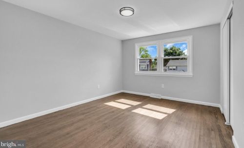 23 Wellington Pl, Burlington NJ  08016-3329 exterior