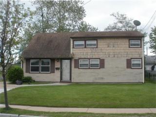 59 Ash St, Carteret, NJ 07008-1903