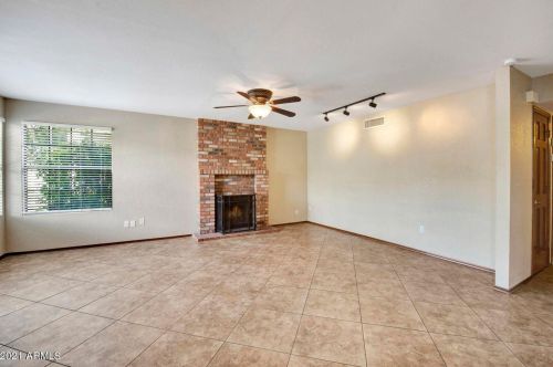 229 Anderson Ave, Phoenix AZ  85022-2321 exterior