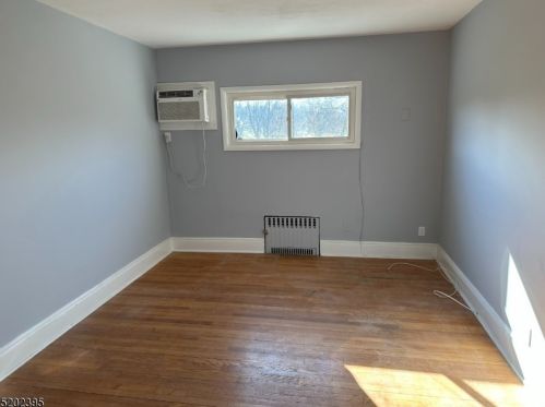 2 Center St, Belleville NJ  07109-1706 exterior