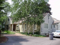 824 Dedham St, Newton, MA 02459-3314