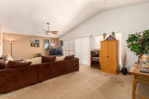 13642 41 Pl, Phoenix AZ 85028-2214 exterior