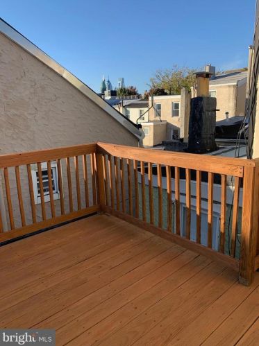 1030 6 St, Philadelphia PA 19140-3327 exterior