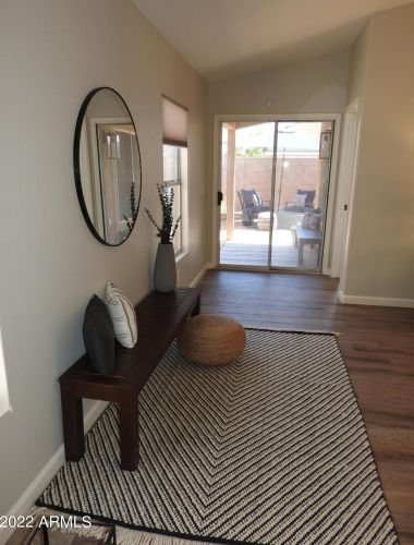 3041 Blackhawk Dr, Phoenix AZ 85050-4821 exterior