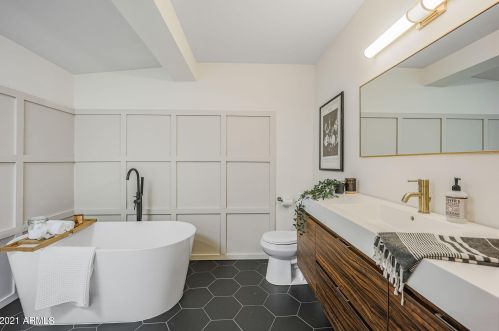 8133 16 Dr, Phoenix AZ 85015-1426 exterior