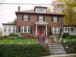 47 Kenmore St, Newton, MA 02459-2105