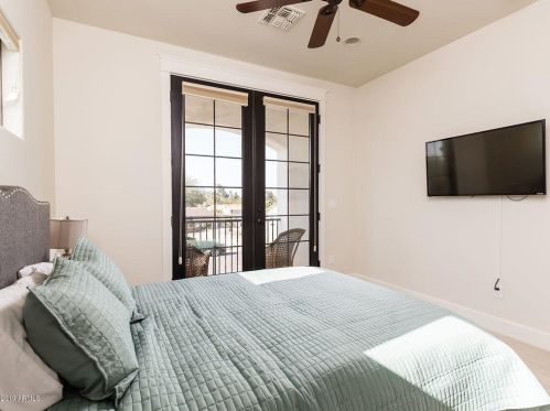 5123 43rd Pl, Phoenix AZ  85018-1633 exterior