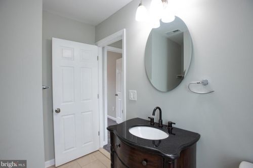 128 Edith Ave, West Deptford NJ 08096-3521 exterior