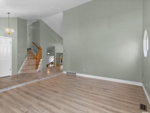 1705 Plata Way, Sandy UT 84093-2497 exterior