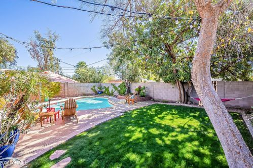 839 Edgemont Ave, Phoenix AZ 85035-1735 exterior