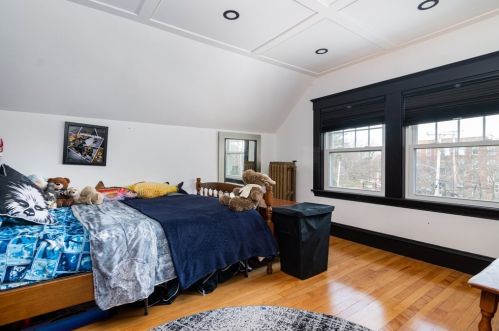 124 Elm Ave, Quincy MA 02170-2939 exterior