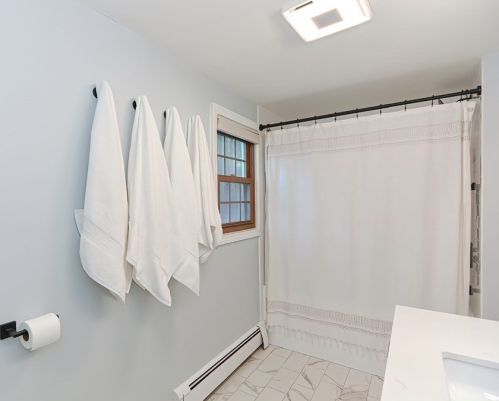 37 Needham St, Norfolk MA  02056-1648 exterior