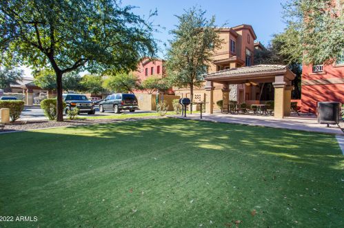 1920 Bell Rd, Phoenix AZ 85022-6278 exterior