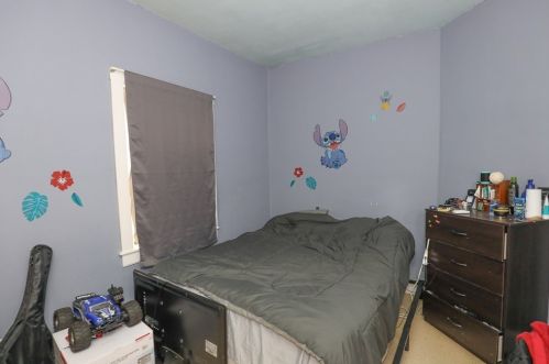 295 Merrimack St, Lawrence MA 01843-1404 exterior