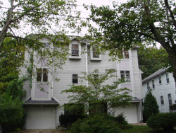 17 Troy Ln, Newton MA  02468-1016 exterior