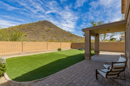 1668 Cielo Grande Ave, Phoenix AZ 85024-7554 exterior