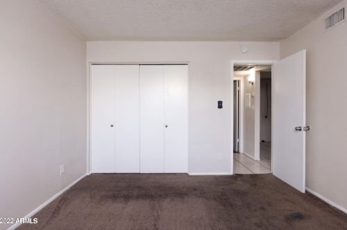 2528 Belmont Ave, Phoenix AZ 85051-6618 exterior