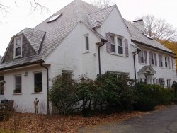1175 Centre St, Newton, MA 02459-1533