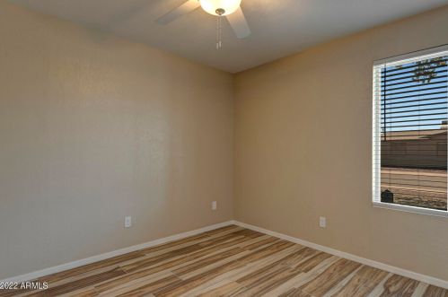 17822 18 Dr, Phoenix AZ 85023-2358 exterior