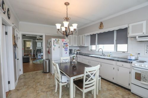 295 Merrimack St, Lawrence MA 01843-1404 exterior