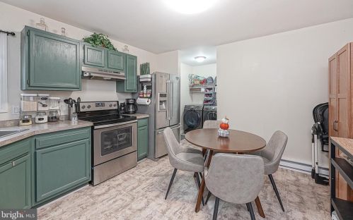 132 Jefferson St, West Deptford NJ  08066-1330 exterior