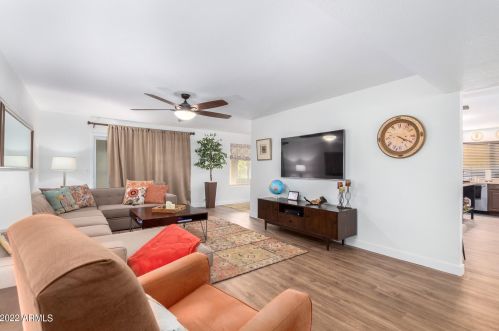 3220 Cinnabar Ave, Phoenix AZ 85020-1815 exterior