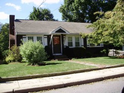 115 Adams Ave, Newton, MA 02465-1045