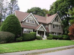 19 Burnham Rd, Newton, MA 02465-2927