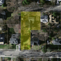 47 Clinton Pl, Newton MA  02459-1117 aerial view