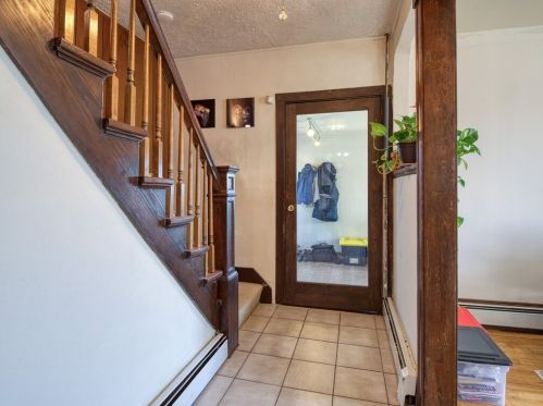 34 Mountain St, Worcester MA  01606-1412 exterior