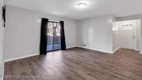 903 Callas Ct, Jackson Twp NJ  08527-4129 exterior