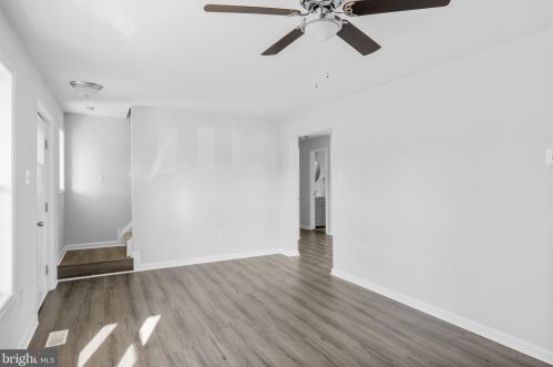 520 3rd Ave, West Deptford NJ  08096-6618 exterior