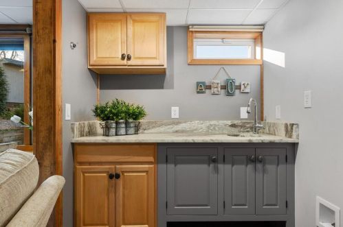 16 Joshuas Way, Chatham MA 02633-1565 exterior