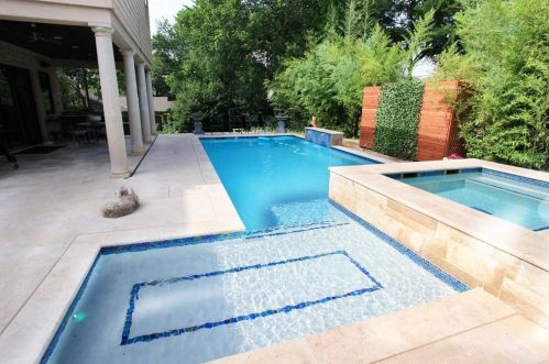 2455 Halloran St, Fort Worth TX 76107-6631 exterior