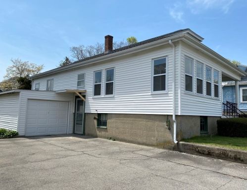 345 Westhill Ave, Fall River MA  02726-2922 exterior