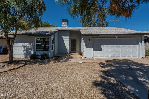 6814 40th Pl, Phoenix, AZ 85042-5105