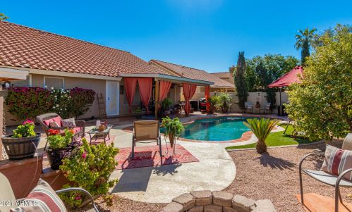 14250 43rd St, Phoenix AZ 85032-3322 exterior