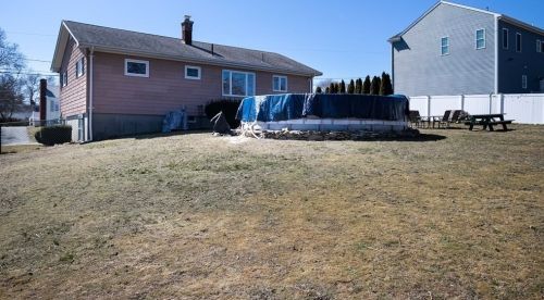 38 Clearview Ave, Fall River MA 02726-4801 exterior