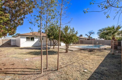 4923 Cheery Lynn Rd, Phoenix AZ  85031-3514 exterior