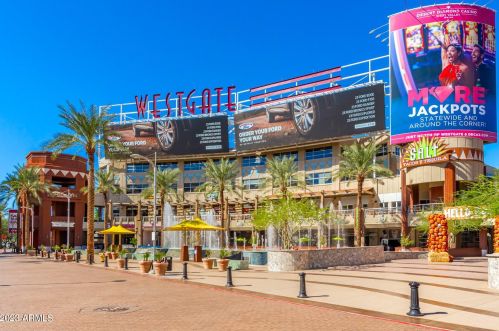 1821 68th Dr, Phoenix AZ 85033-8254 exterior