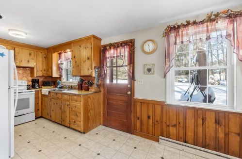 399 Park St, North Reading MA 01864-2809 exterior