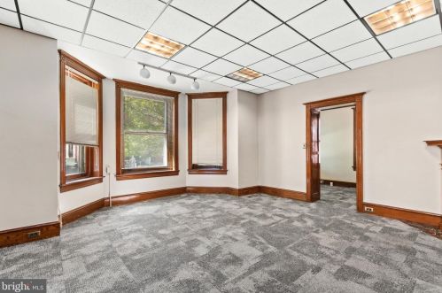 48 Newton Ave, West Deptford NJ 08096-4610 exterior