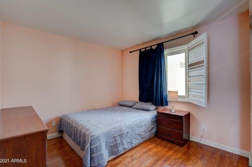 1120 Charleston Ave, Phoenix AZ 85032-9551 exterior