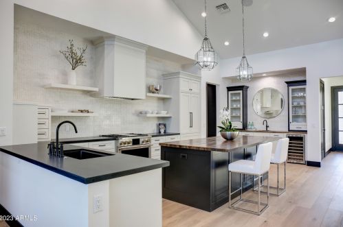 3417 44th Pl, Phoenix AZ 85050-6934 exterior