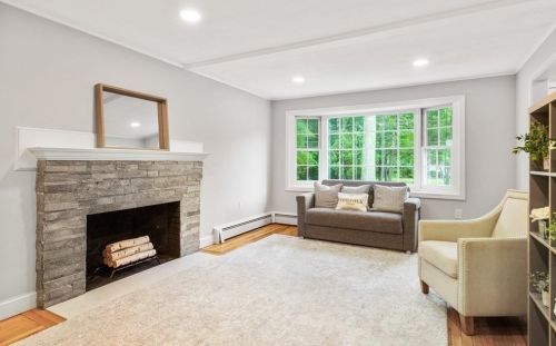 18 Pennacook St, Norfolk MA  02056-1117 exterior